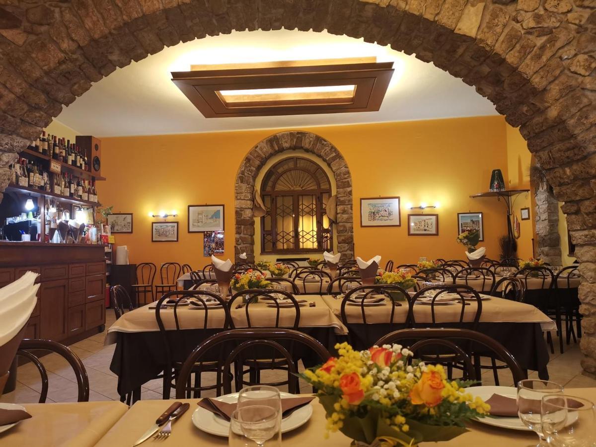 Ristorante Pizzeria Del Viale Hotel Palazzo Adriano